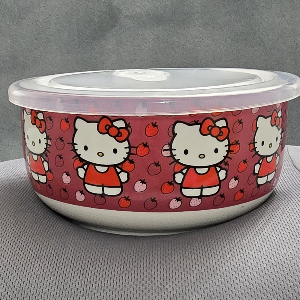 Hello Kitty Red and White Bowl with Lid